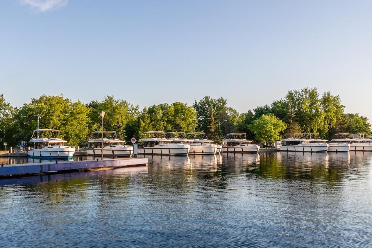 Luxury Rideau Apartments By Globalstay Smiths Falls Kültér fotó